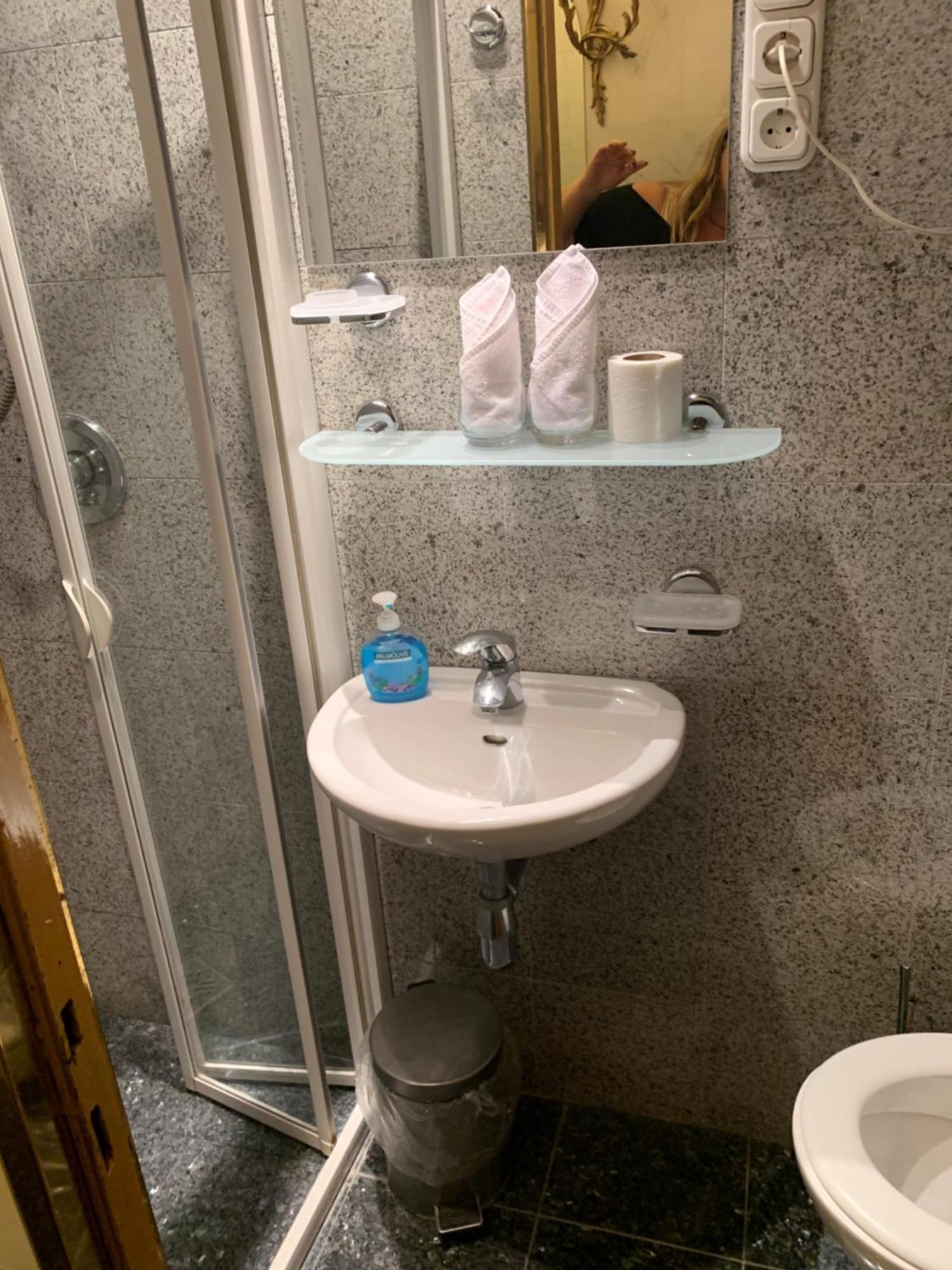 ブダペスト Kalmar Panzio Bed & Breakfast エクステリア 写真