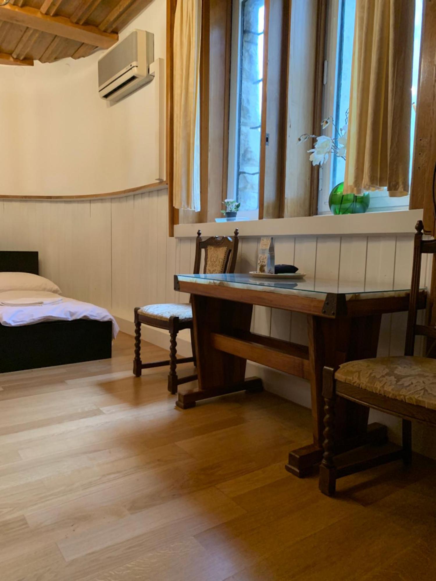 ブダペスト Kalmar Panzio Bed & Breakfast エクステリア 写真